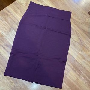 Burgundy pencil skirt